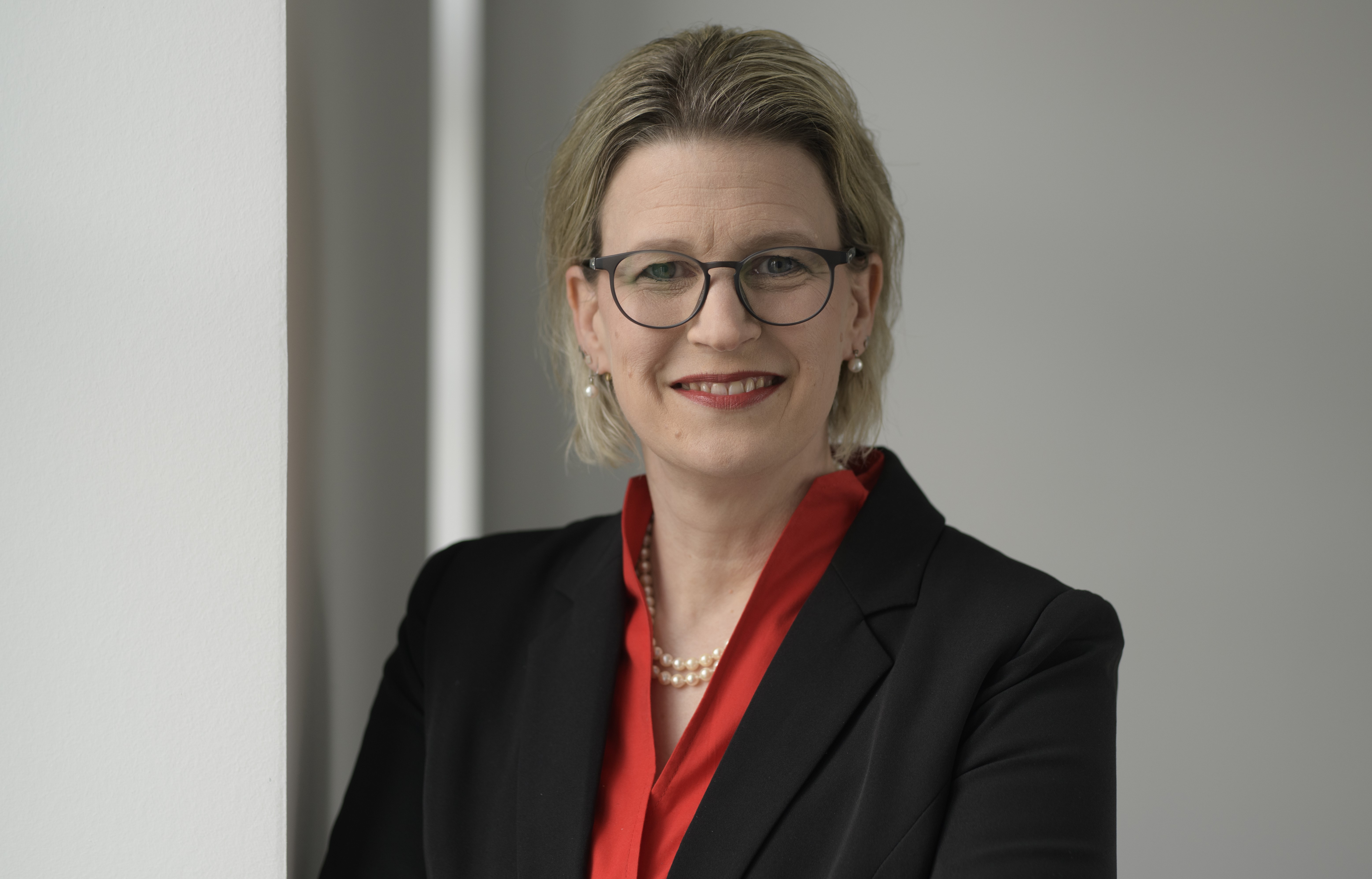 Bettina Hoch Bettina Hoch